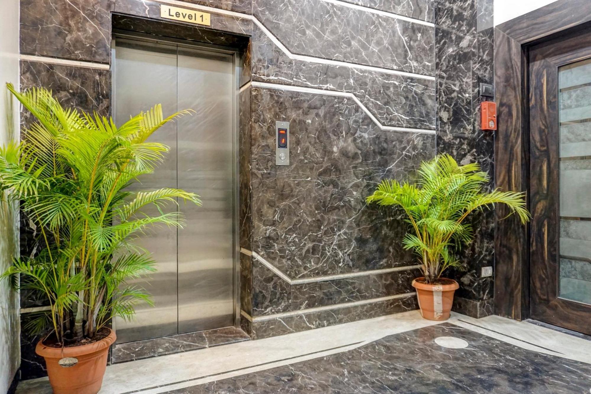 ניו דלהי Hotel Tej Inn Plaza Near Igi Airport Delhi מראה חיצוני תמונה